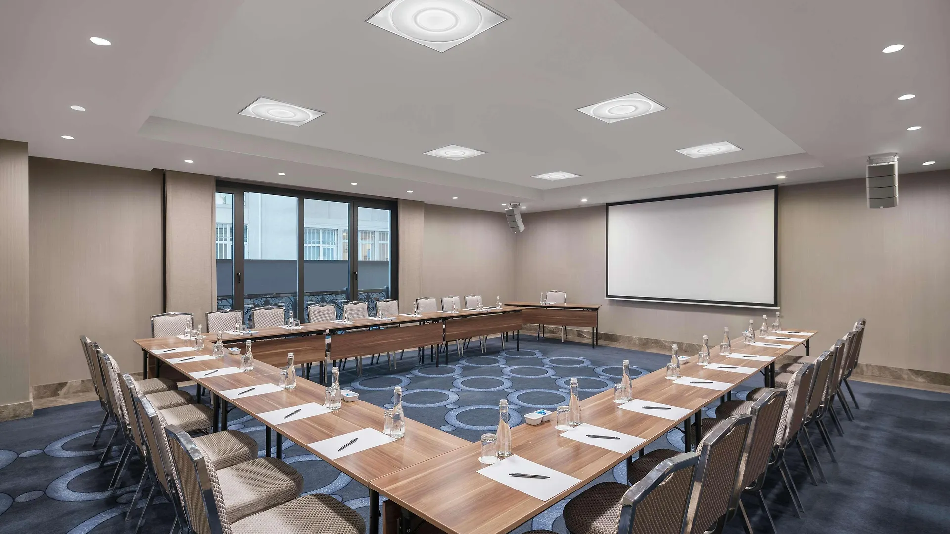 Doubletree By Hilton Istanbul Gayrettepe Hotel