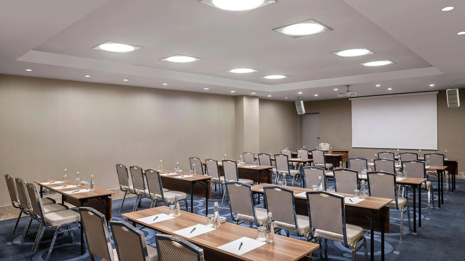 Doubletree By Hilton Istanbul Gayrettepe Hotel 5*,