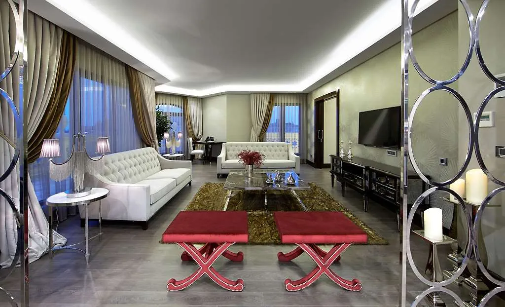 Doubletree By Hilton Istanbul Gayrettepe Hotel 5*,  Tyrkiet