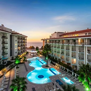 Ramada & By Wyndham 4* Kusadasi