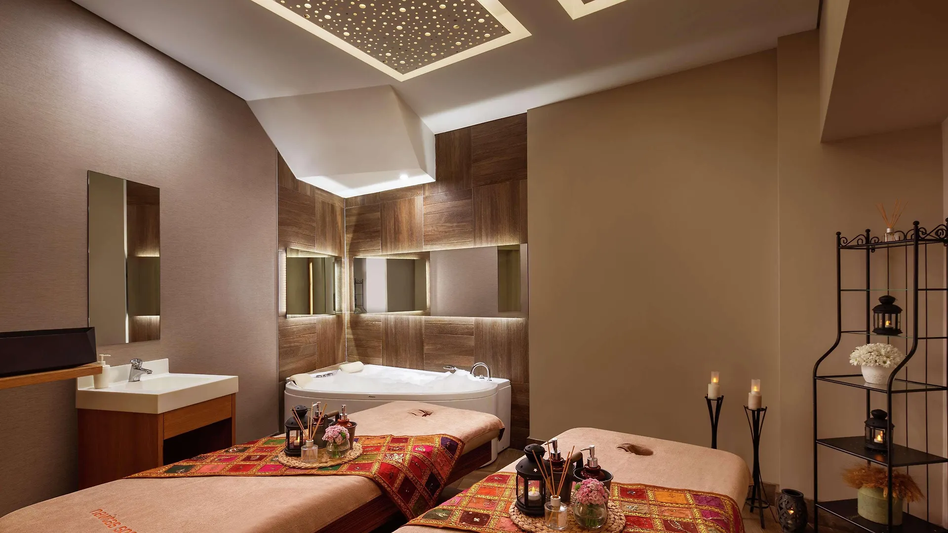 Doubletree By Hilton Istanbul Gayrettepe Hotel