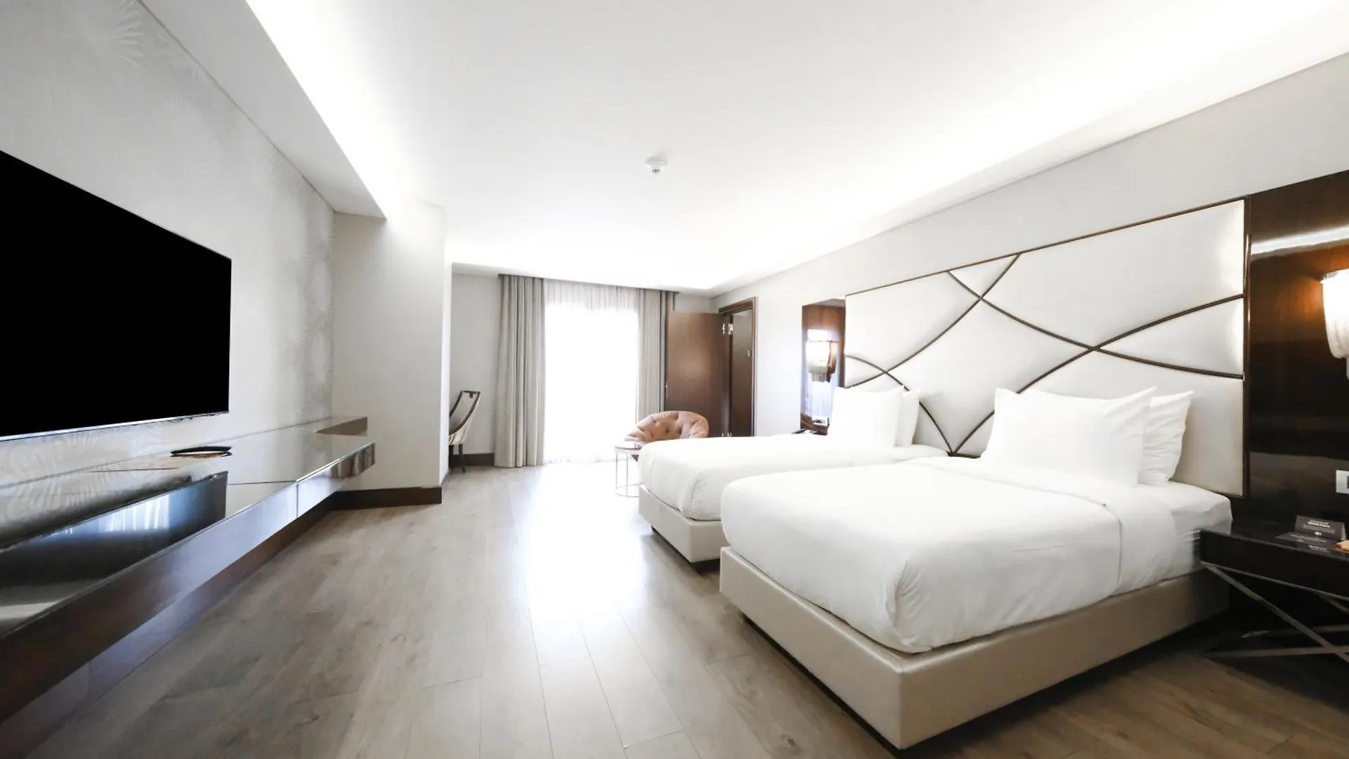 Doubletree By Hilton Istanbul Gayrettepe Hotel