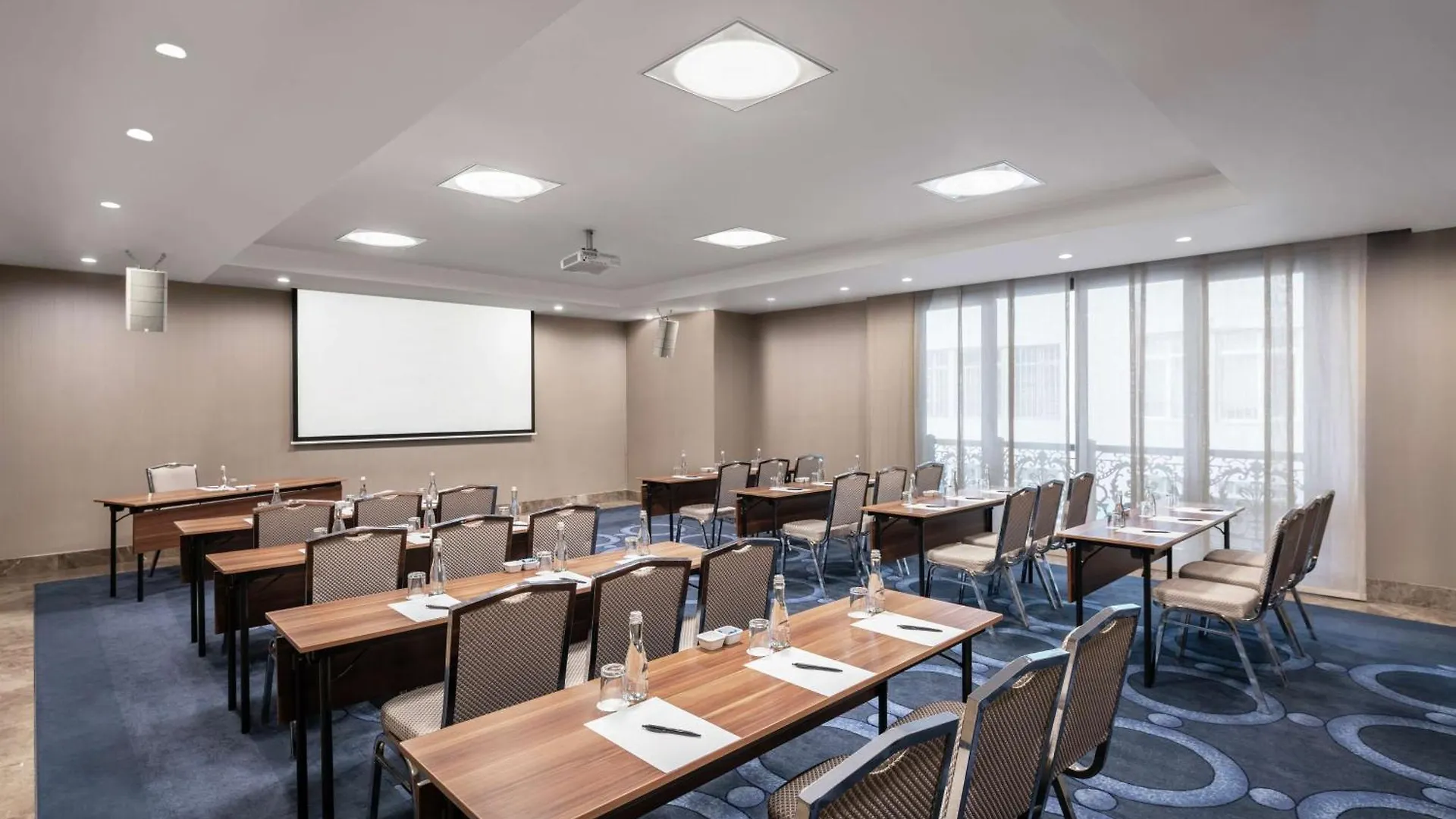 Doubletree By Hilton Istanbul Gayrettepe Hotel